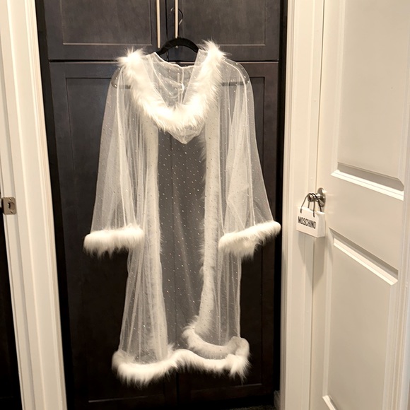 Festival Sparkly Fur Kimono - Picture 3 of 4